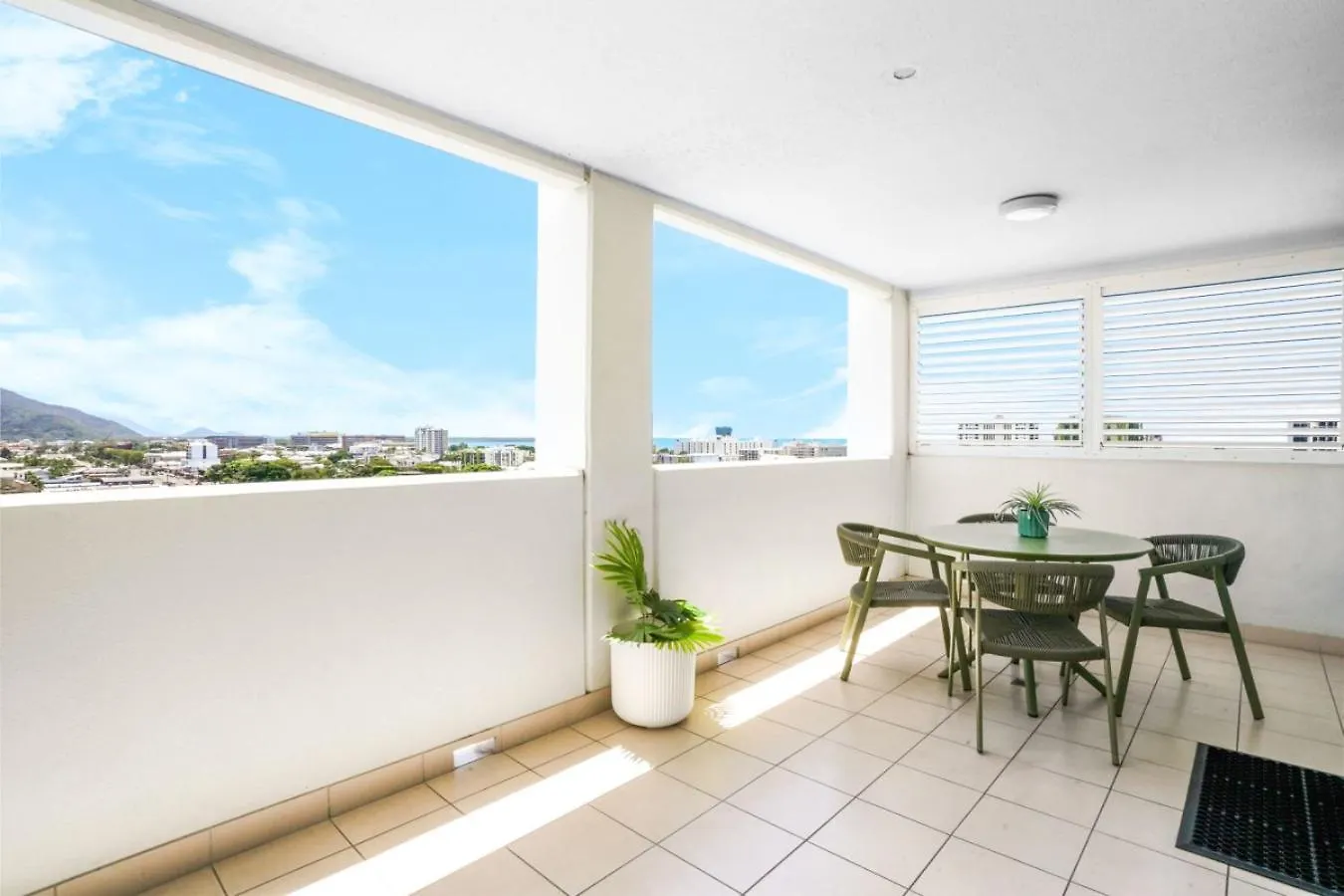 Apartment Twn Cairns Central Condo 1101 And 1102